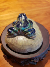 Load image into Gallery viewer, Antique Malachite and Lapis Carved Frog