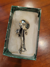 Load image into Gallery viewer, Danecraft Sterling Silver Japanese Geisha Brooch